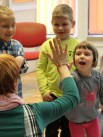 Kluby: „Złoteczne słońce” w Klubie Czytających Rodzin - Zdjęcie nr 17